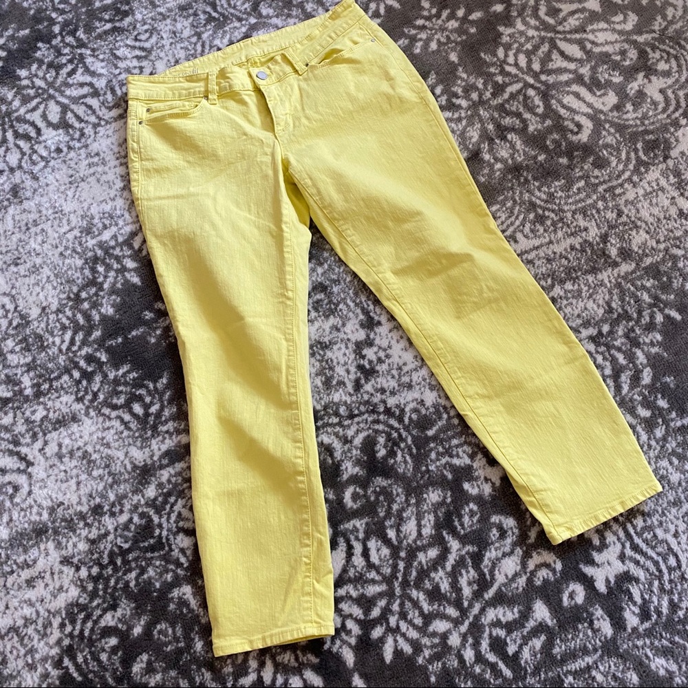 ANN TAYLOR Cropped Yellow Modern Fit Jeans Lean Size 6